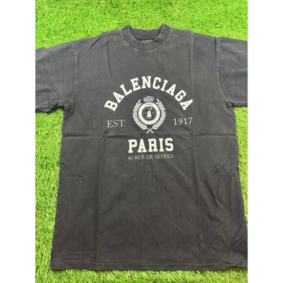 Balenciaga Other - Balenciaga Paris Crest Logo T Shirt Washed Black Portugal Size M 40 Rue de Sevre
